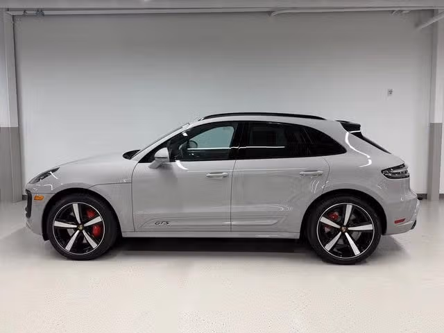 2026 Porsche Macan GTS - Photo 10