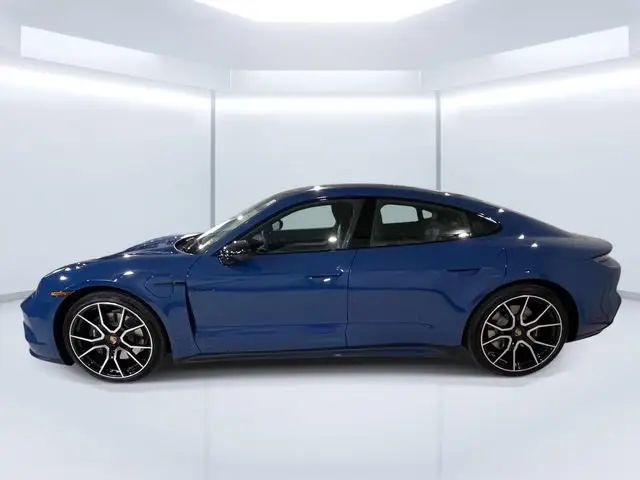 2026 Porsche Taycan Base - Photo 40