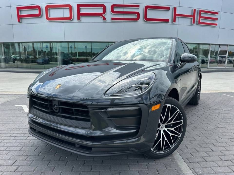2026 Porsche Macan