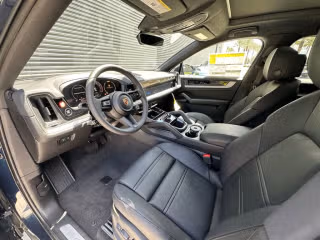 2025 Porsche Cayenne Coup E-Hybrid - Photo 25