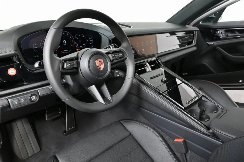 2026 Porsche Panamera Base - Photo 31