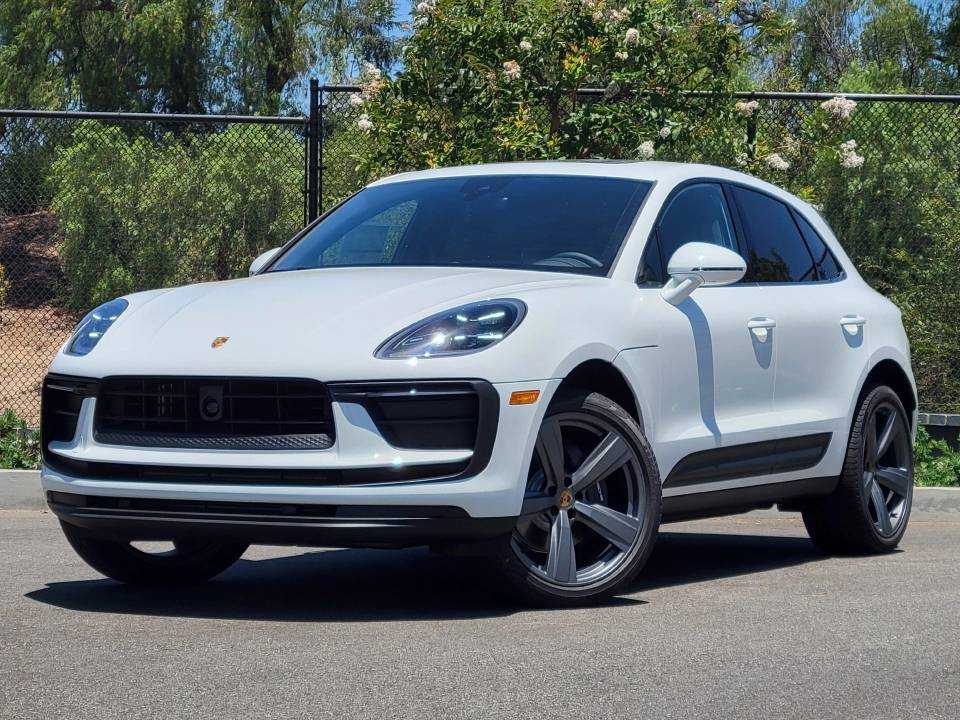 2026 Porsche Macan
