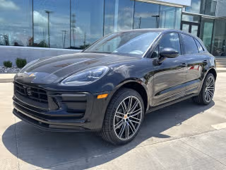 2025 Porsche Macan's photo