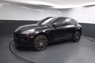 2024 Porsche Macan S's photo