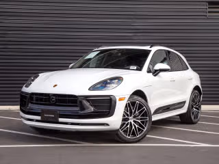 2026 Porsche Macan's photo
