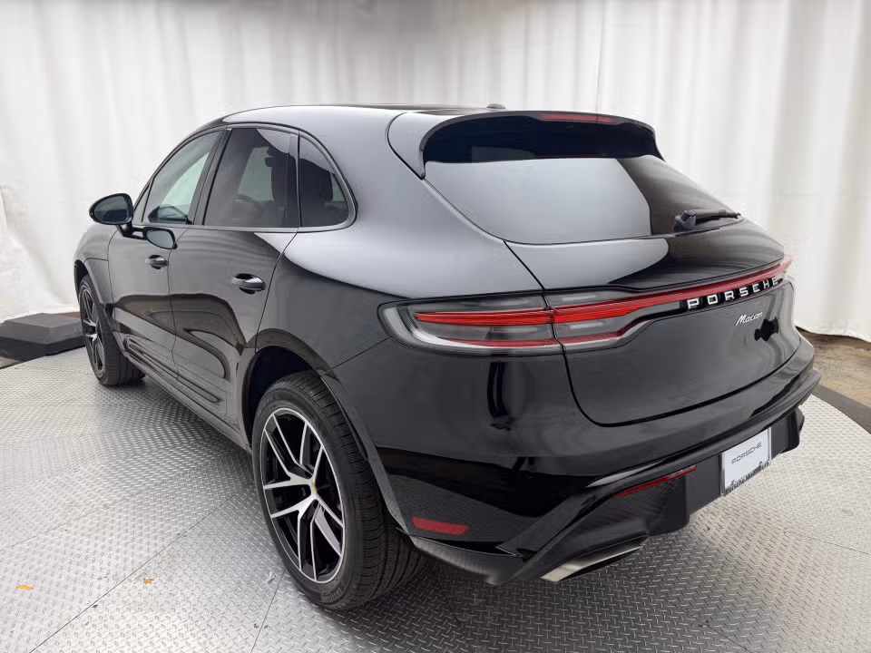 2026 Porsche Macan Base - Photo 19