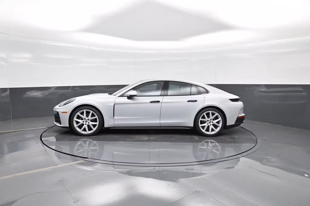 2025 Porsche Panamera Base - Photo 12
