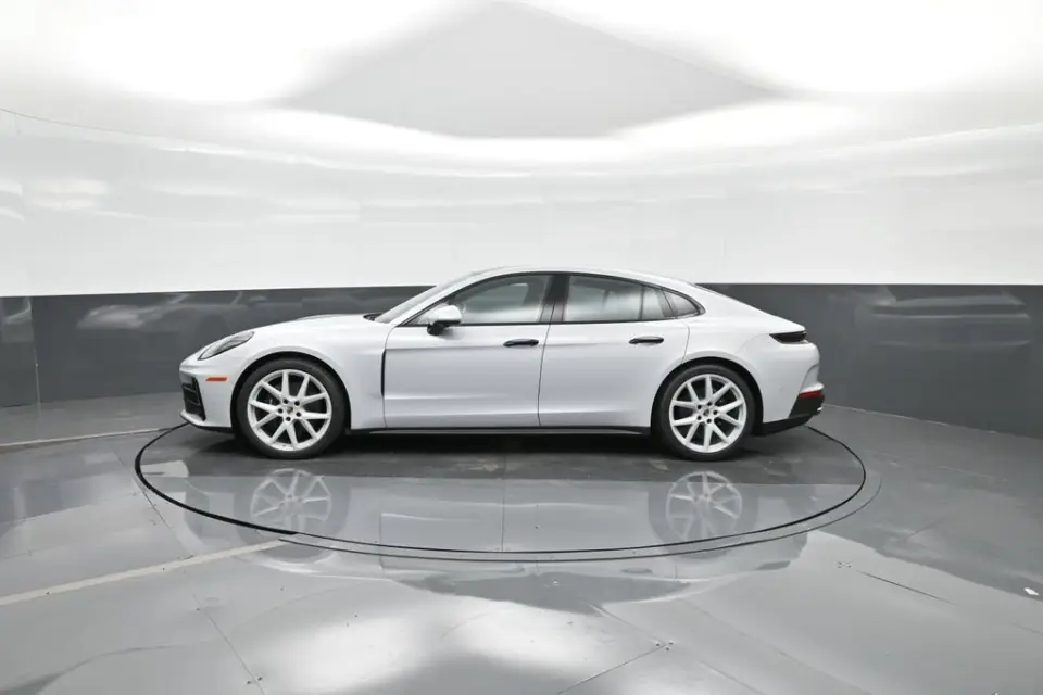 2025 Porsche Panamera Base - Photo 15
