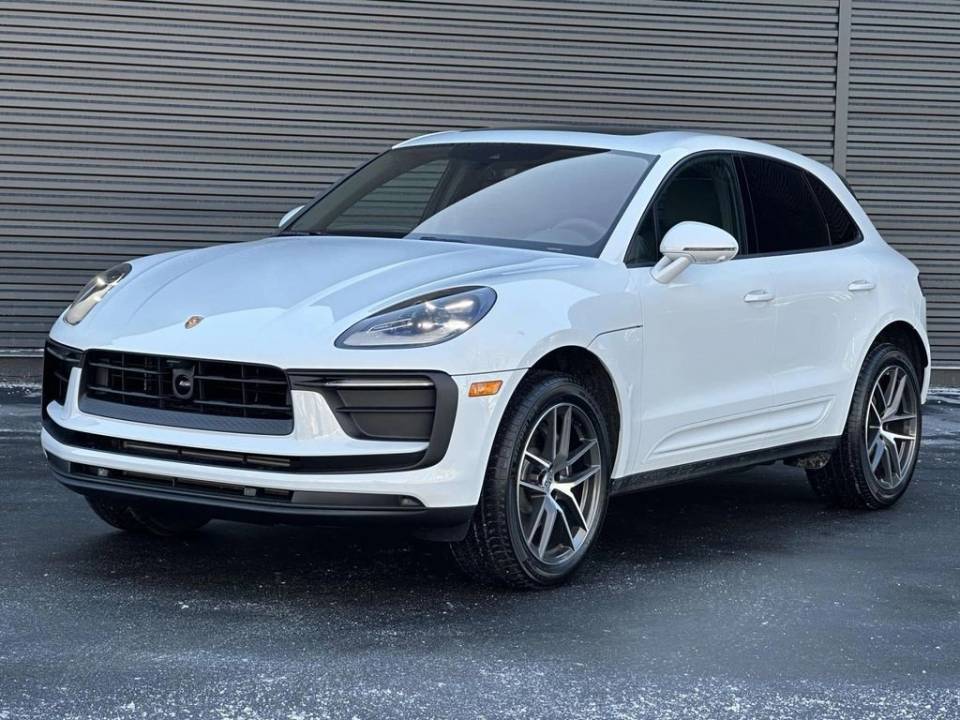 2026 Porsche Macan
