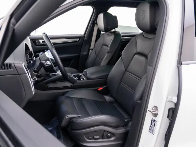 2022 Porsche Cayenne Platinum Edition - Photo 38