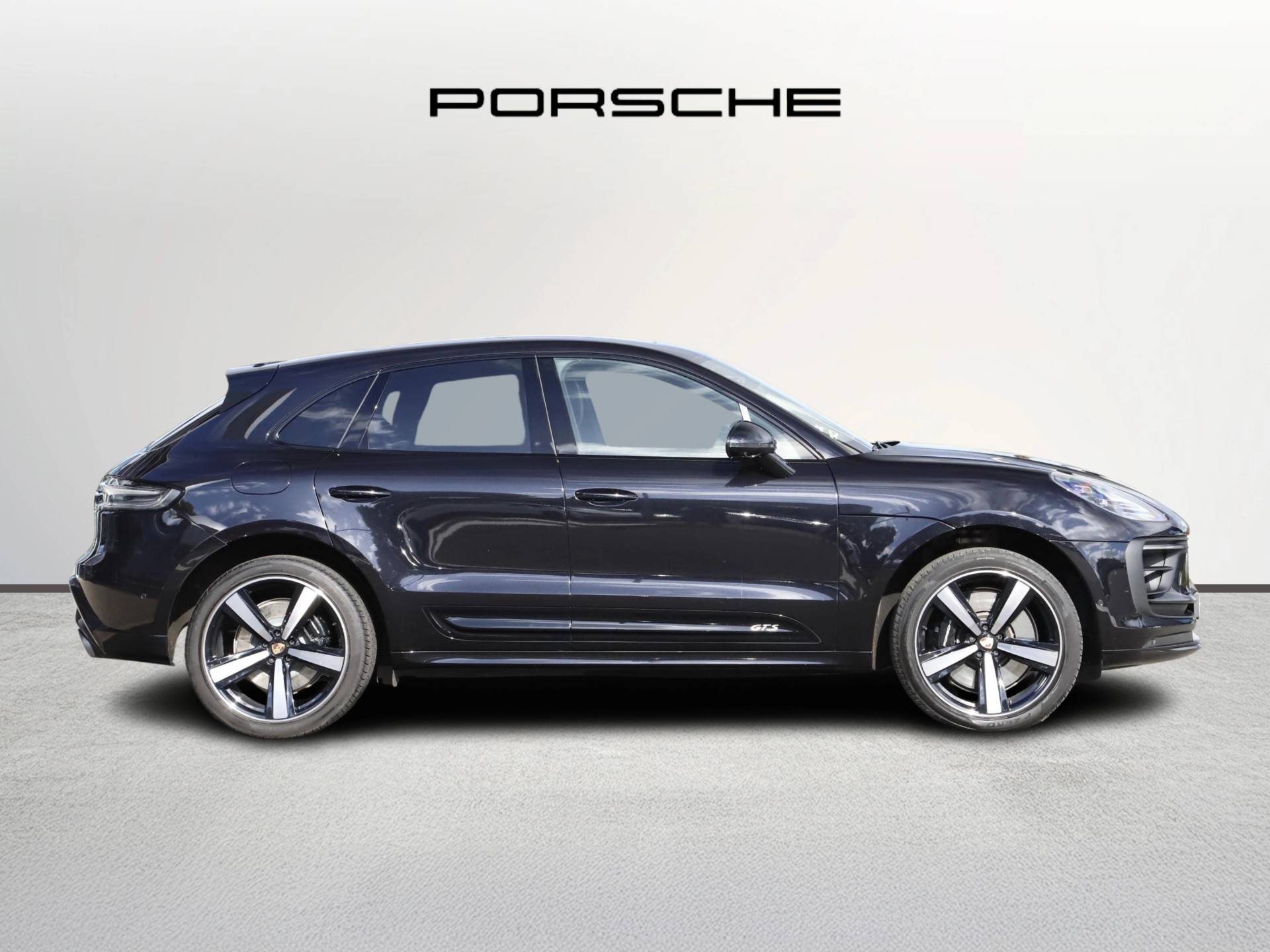 Macan GTS, photo 2 of 46