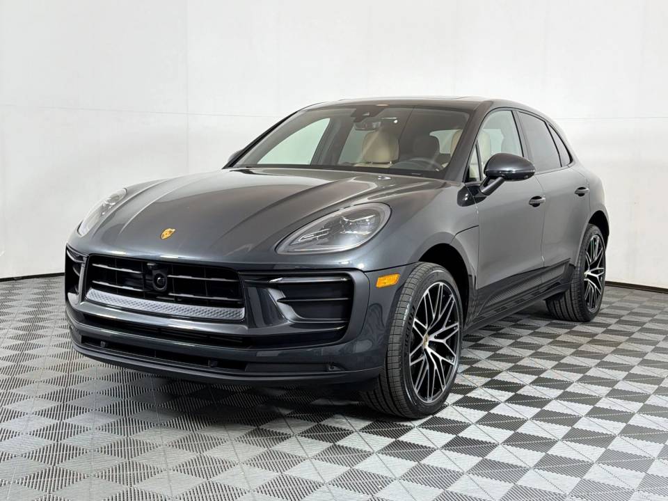 2026 Porsche Macan