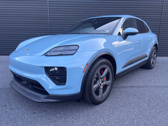 Used 2025 Porsche Macan S with VIN WP1AB2XA8SL151299 for sale in Mechanicsburg, PA