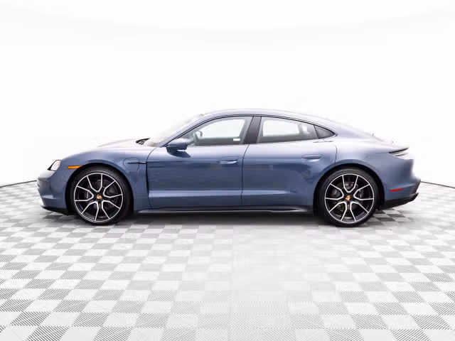 2026 Porsche Taycan Base - Photo 10