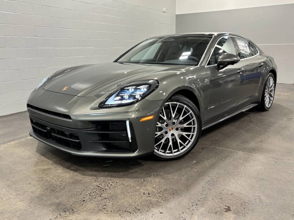 2026 Porsche Panamera Base