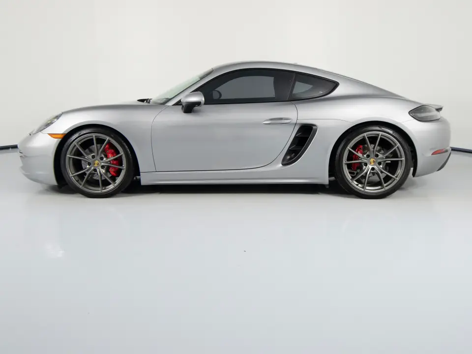 2024 Porsche 718 15