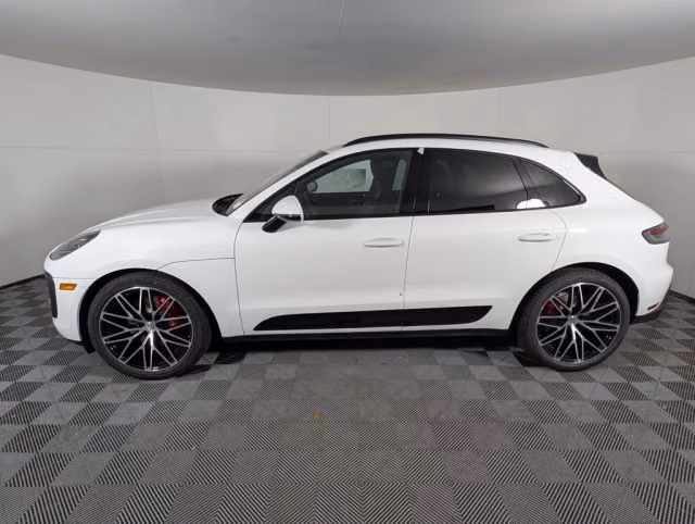2026 Porsche Macan S - Photo 10