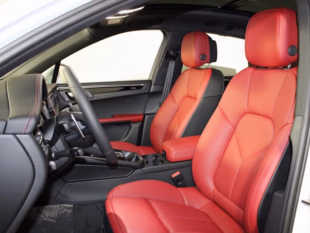 2026 Porsche Macan Base - Photo 36