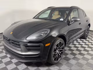 2026 Porsche Macan T's photo