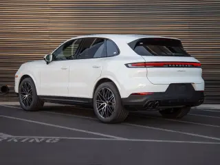 2026 Porsche Cayenne Base - Photo 21