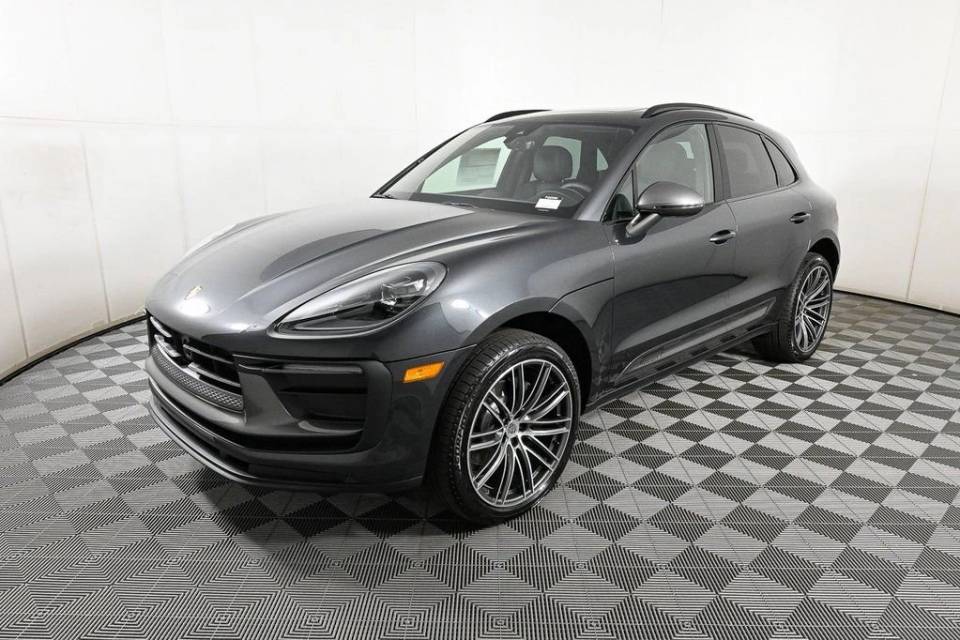 2026 Porsche Macan T