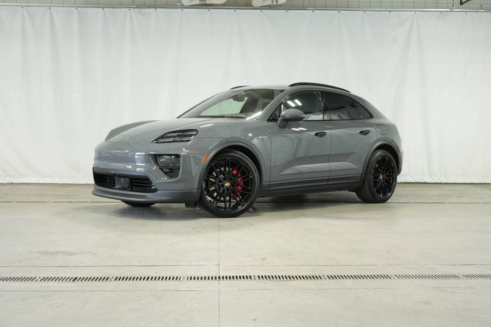 2025 Porsche Macan S