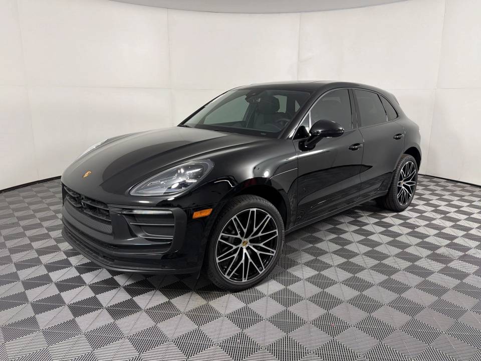 2026 Porsche Macan