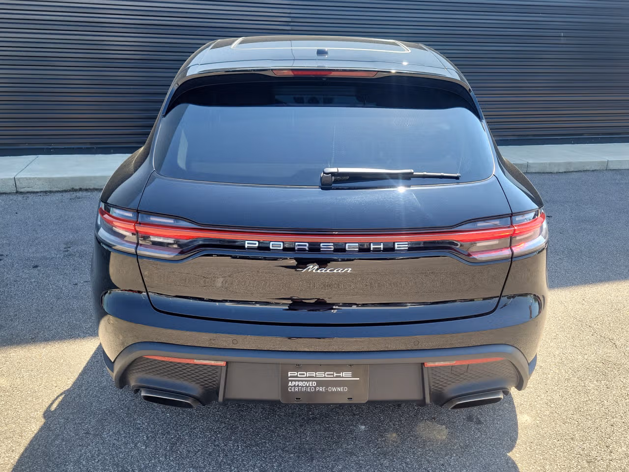 2025 Porsche Macan Base - Photo 28