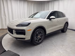2026 Porsche Cayenne -'s photo