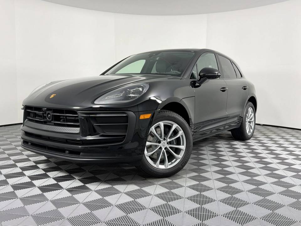 2026 Porsche Macan