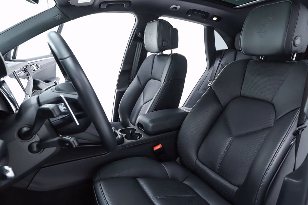 2026 Porsche Macan Base - Photo 36