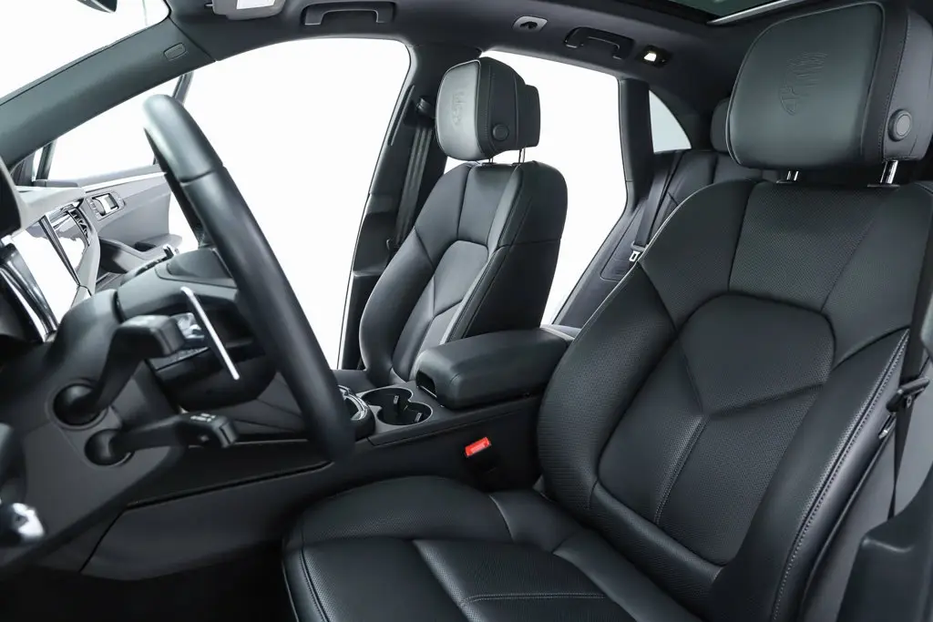 2026 Porsche Macan Base - Photo 40