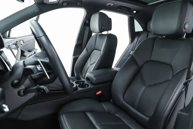 2026 Porsche Macan Base - Photo 38