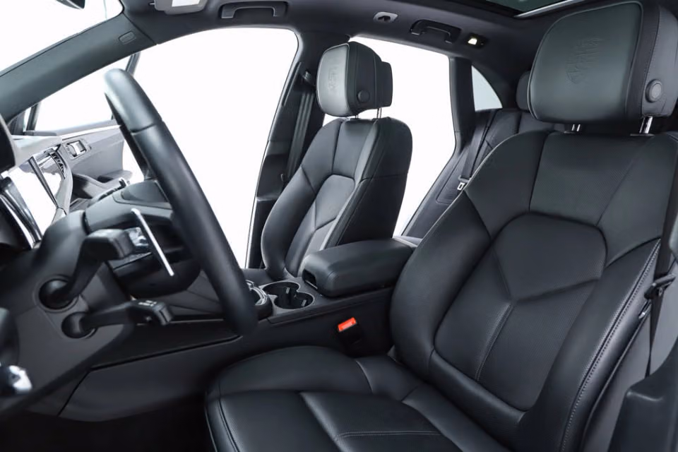 2026 Porsche Macan Base - Photo 35