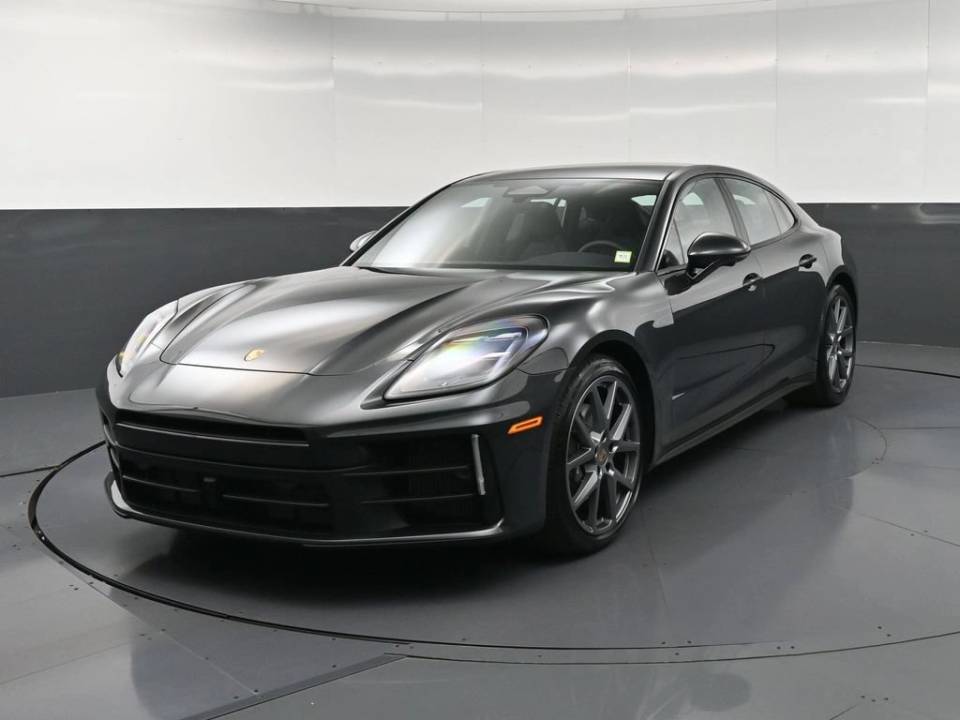 2026 Porsche Panamera Base