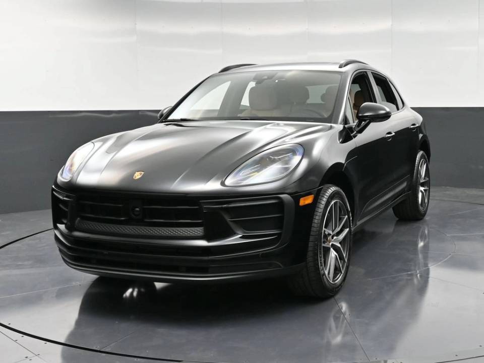 2026 Porsche Macan