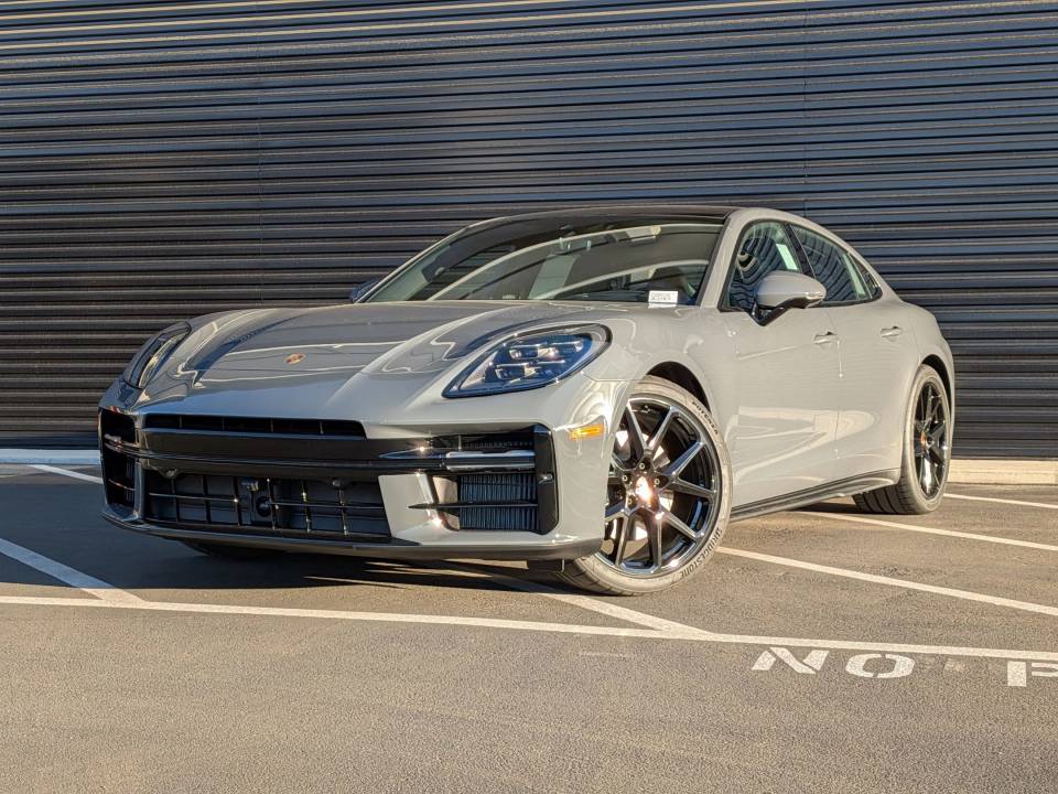 2026 Porsche Panamera