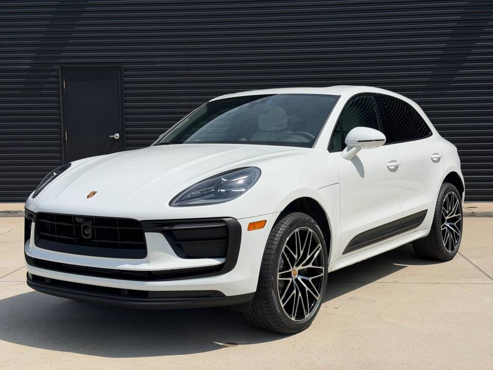 2026 Porsche Macan
