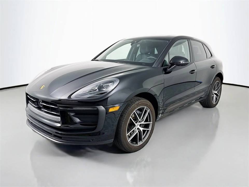 2024 Porsche Macan Base