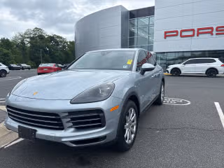 2021 Porsche Cayenne -'s photo