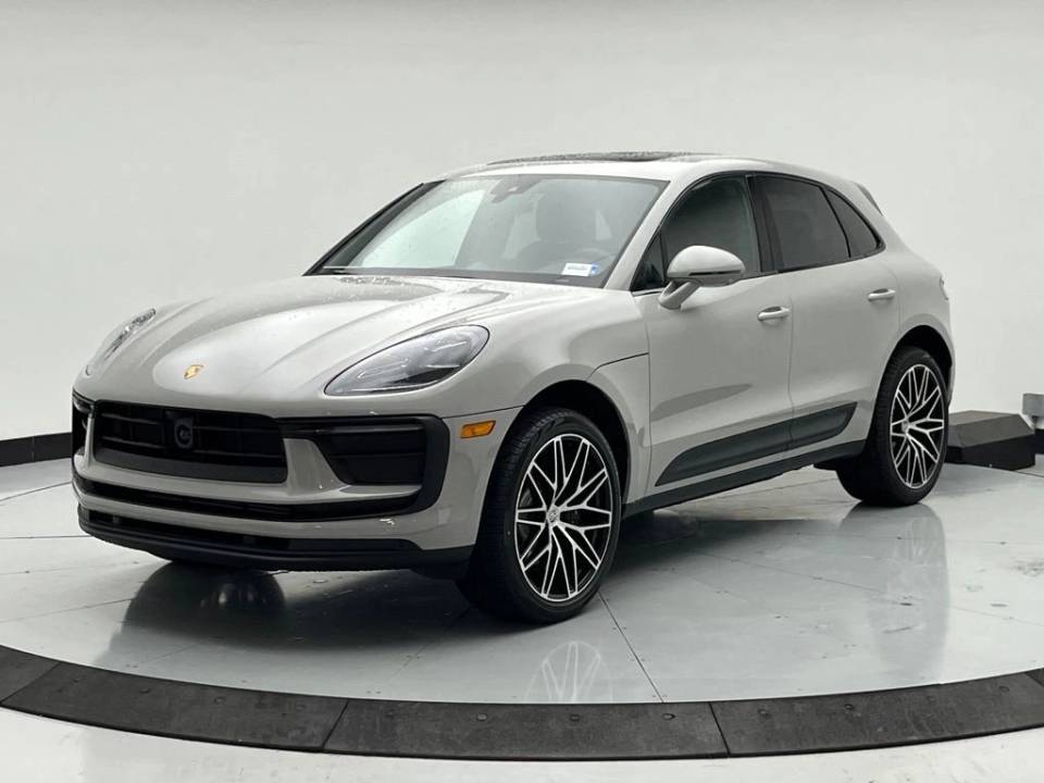 2026 Porsche Macan