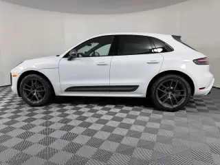 2026 Porsche Macan T - Photo 13