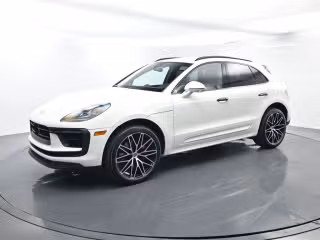 2023 Porsche Macan S's photo