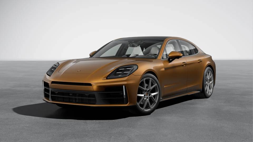 Buy used Porsche G3 Panamera at Porsche Showroom Riyadh