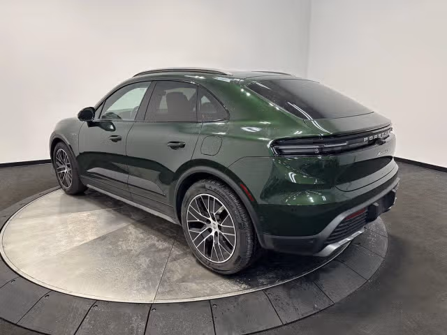 2025 Porsche Macan S - Photo 18