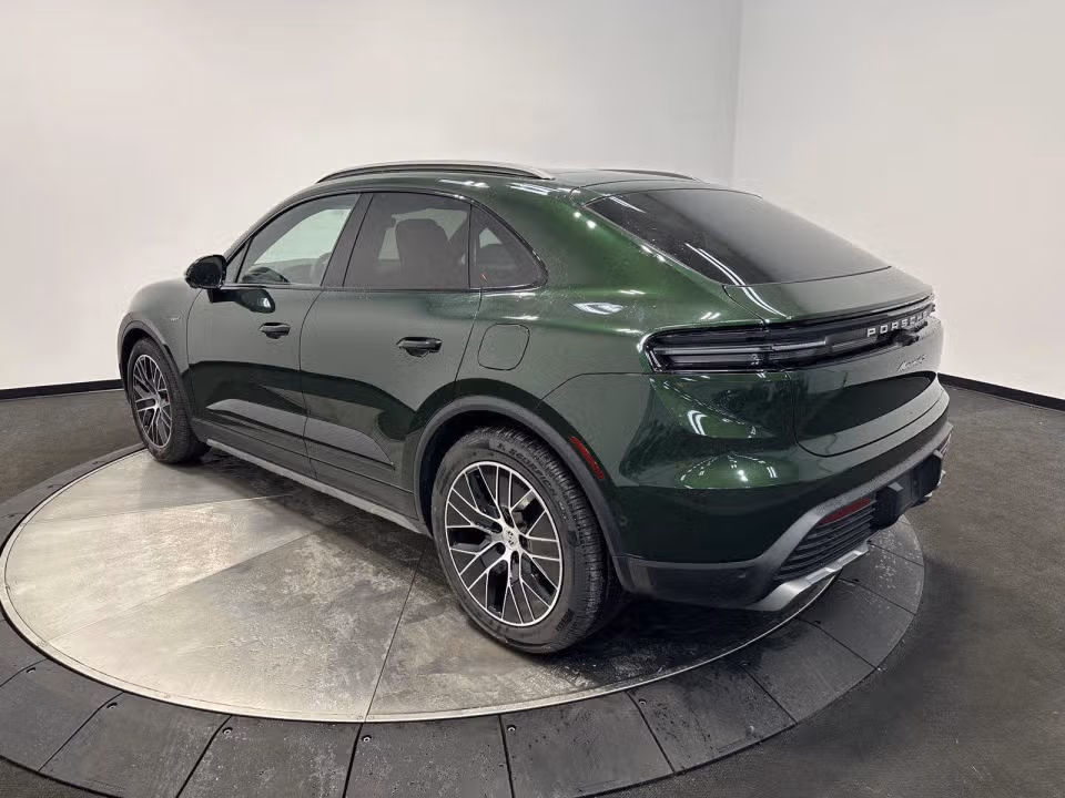 2025 Porsche Macan S - Photo 19