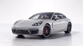 2023 Porsche Panamera GTS's photo