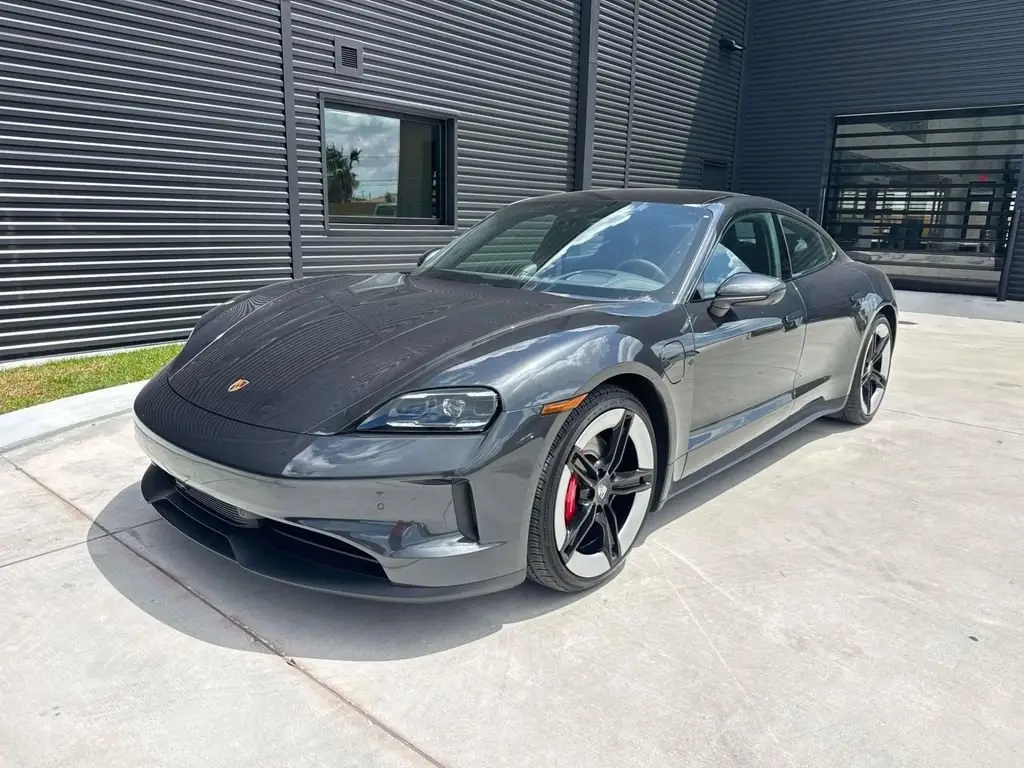 2025 Porsche Taycan S - Photo 8
