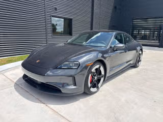 2025 Porsche Taycan 4S's photo