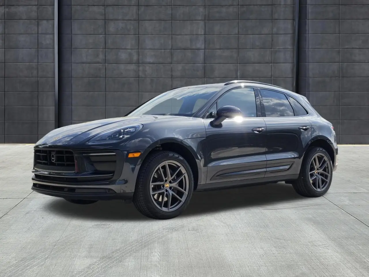 2026 Porsche Macan Base - Photo 8